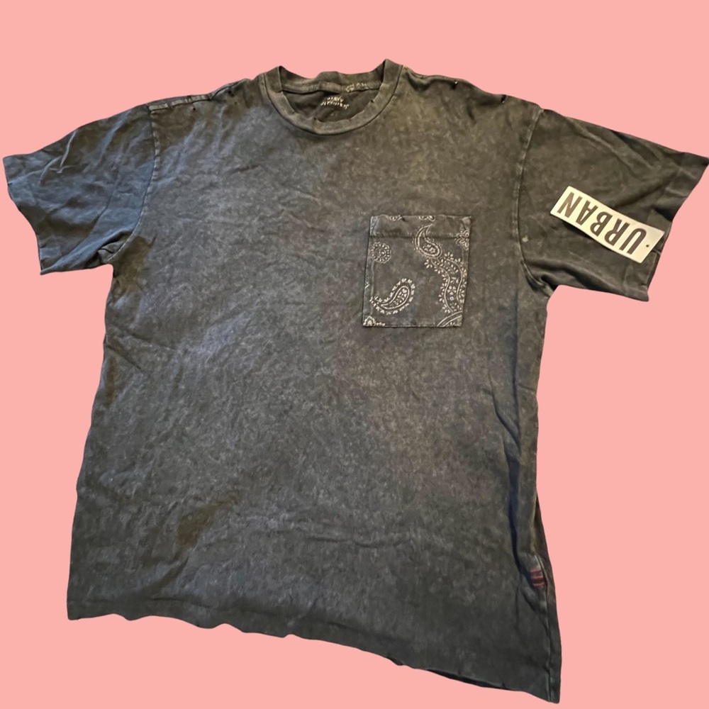 Urban Outfitters Distressed Pocket T-Shirt - Men’s S